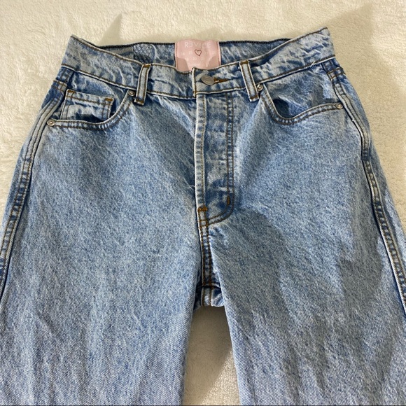 REVICE High Rise Light Wash Jeans - Picture 2 of 7